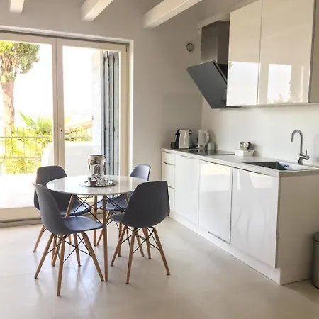 Casa Monte Apartment *